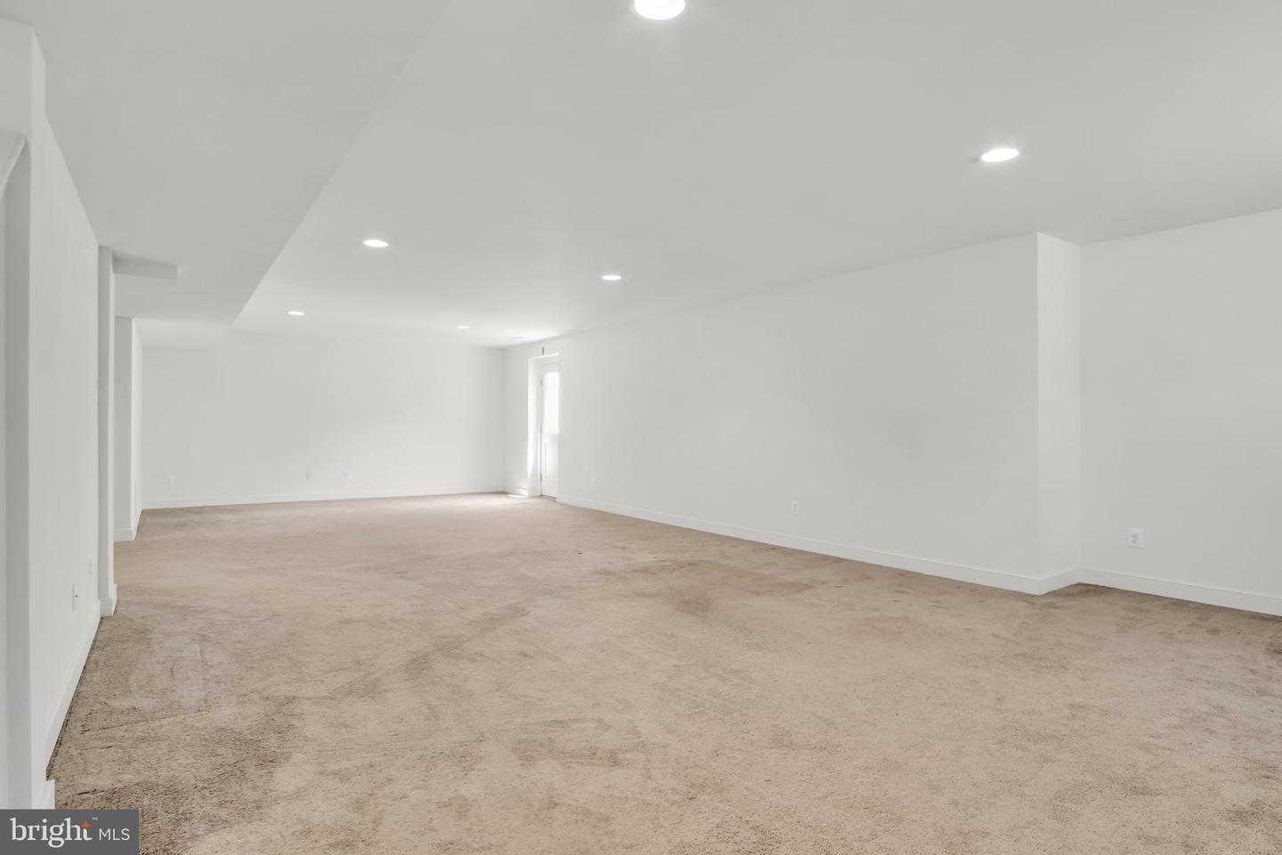 64 Cooper Ln Property Photo 32
