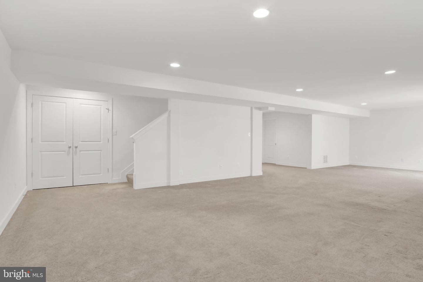 64 Cooper Ln Property Photo 33