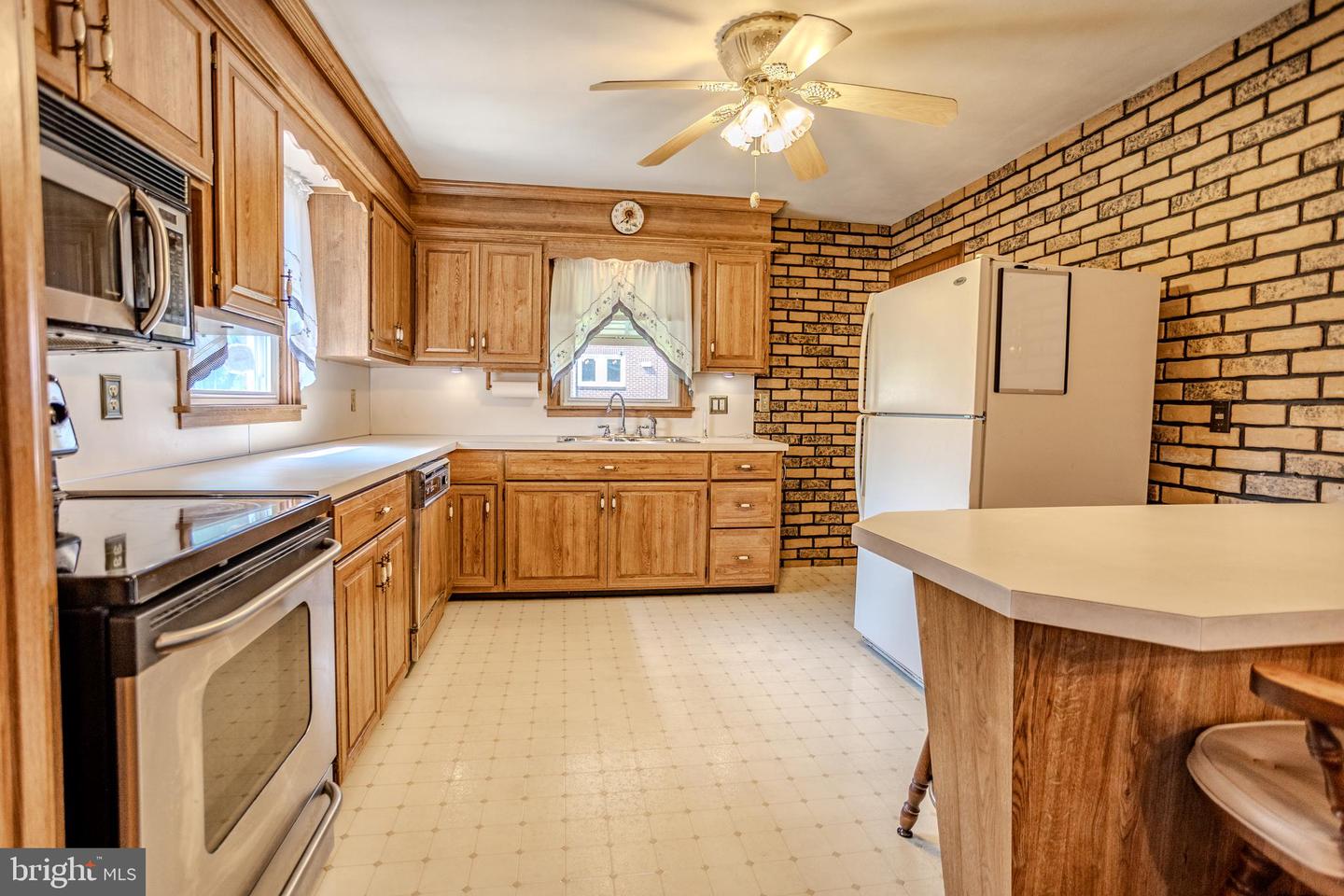410 Delone Ave Property Photo 14