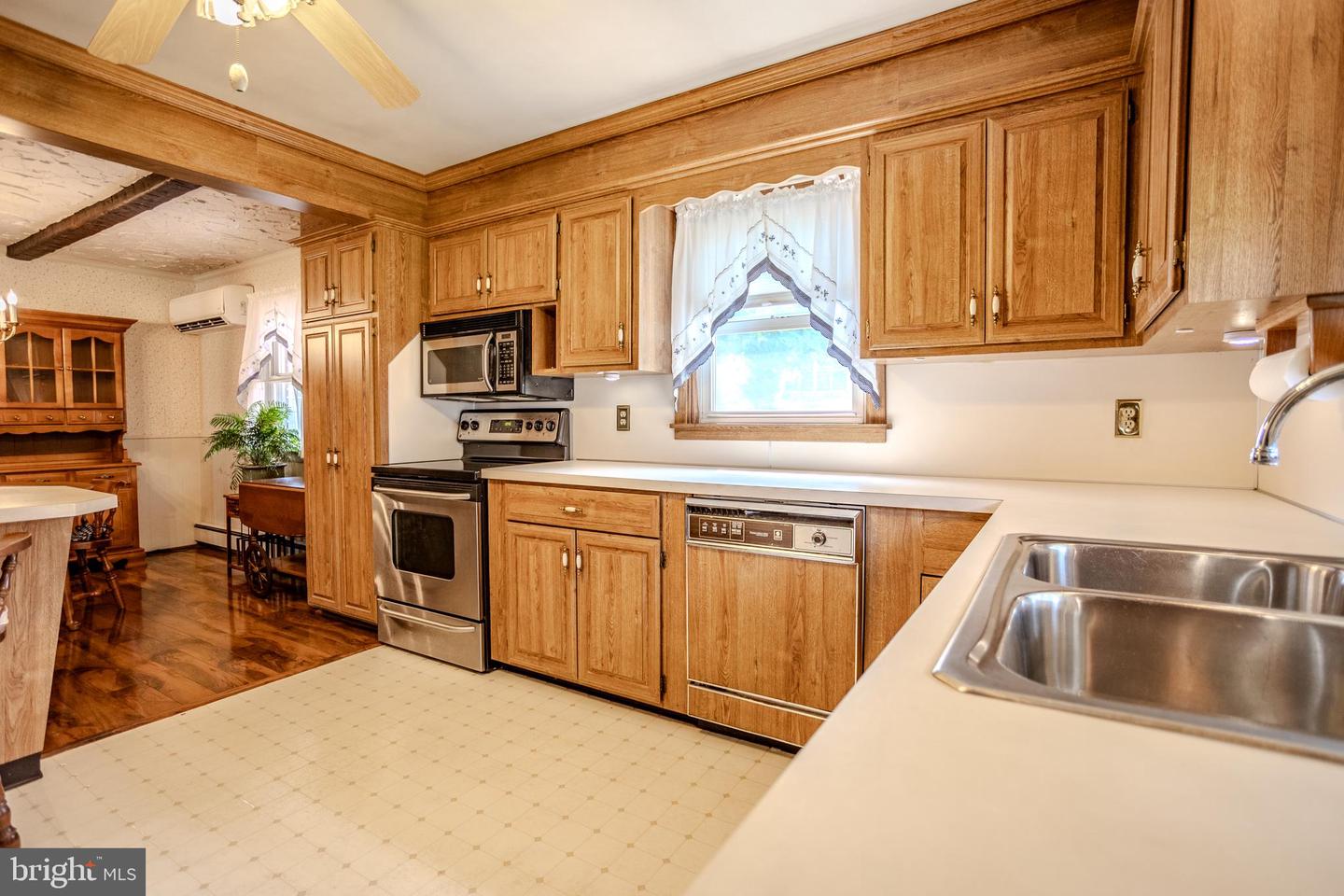410 Delone Ave Property Photo 17