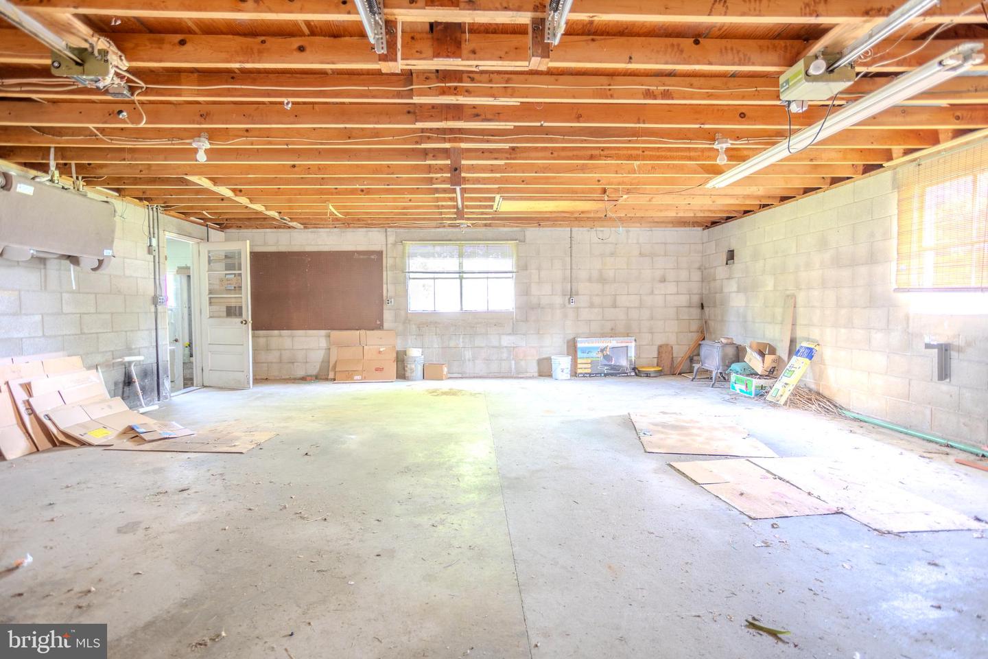 410 Delone Ave Property Photo 40