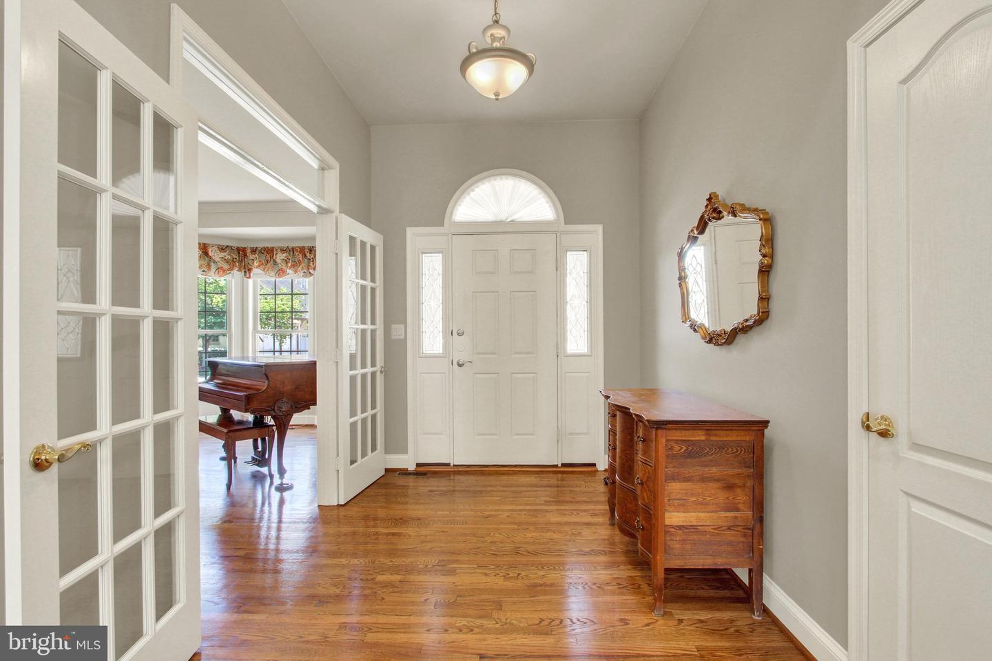 7 Laurel Hill Ct Property Photo 4