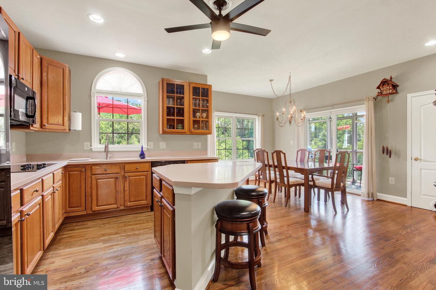 7 Laurel Hill Ct Property Photo 11