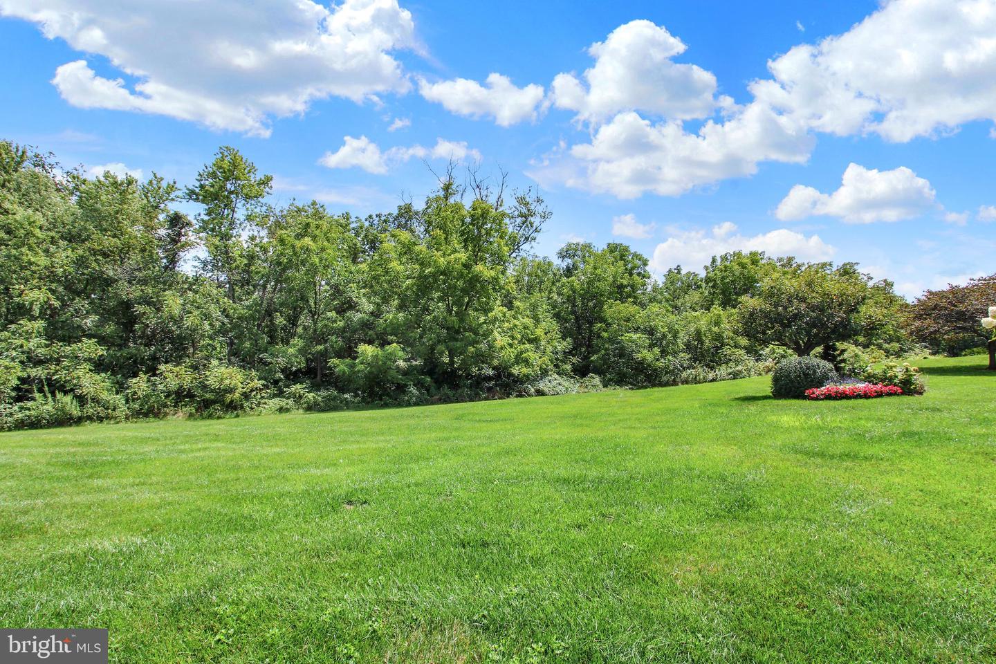 7 Laurel Hill Ct Property Photo 36