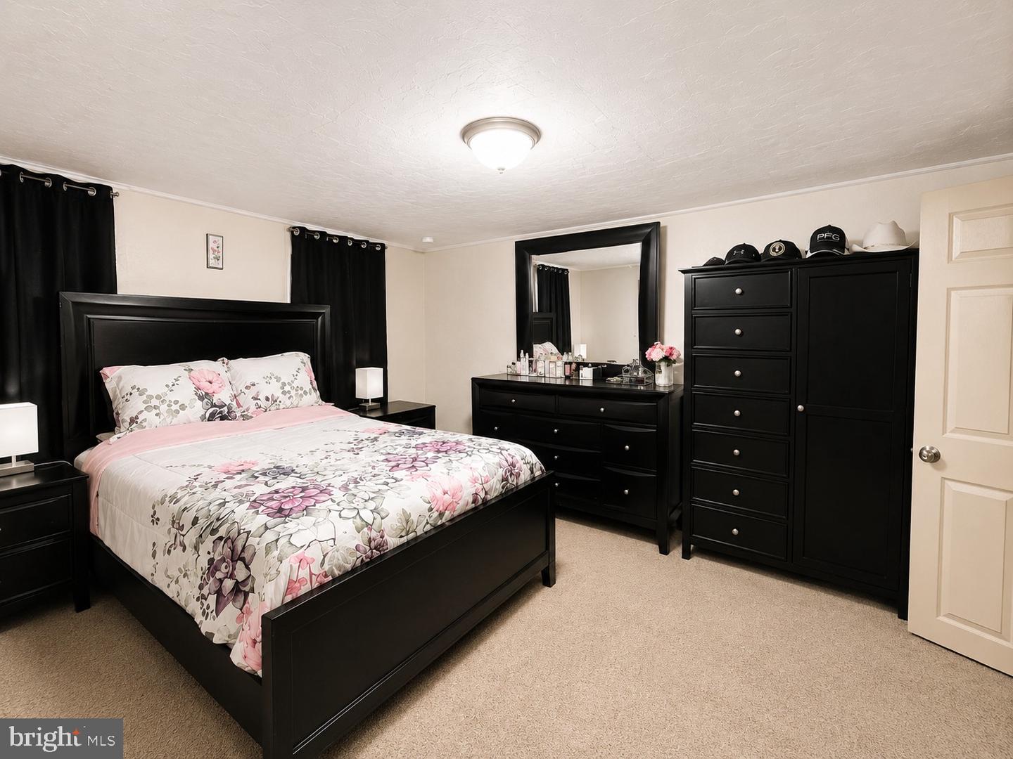 146 Main St #a Property Photo 8