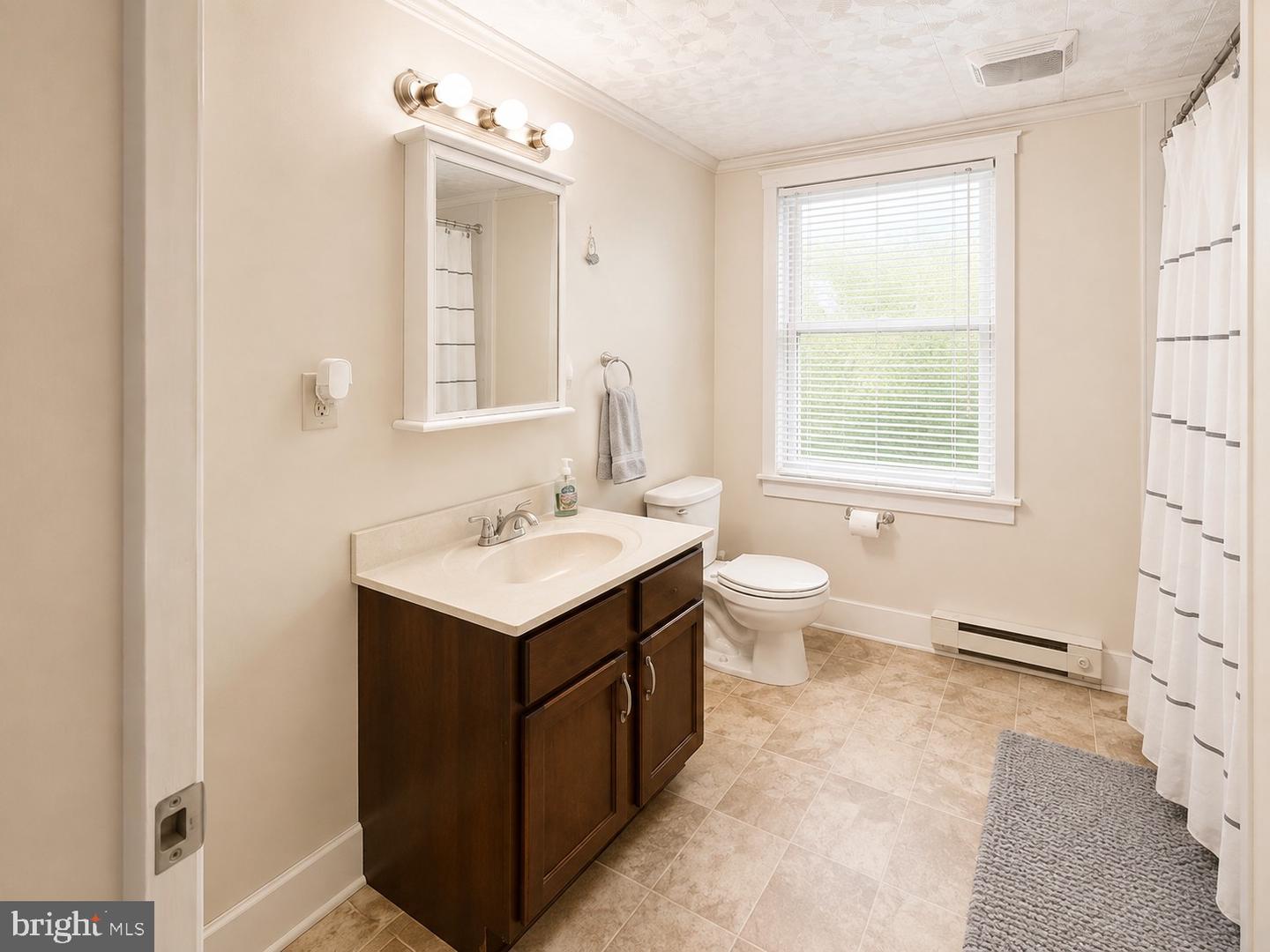 146 Main St #a Property Photo 9