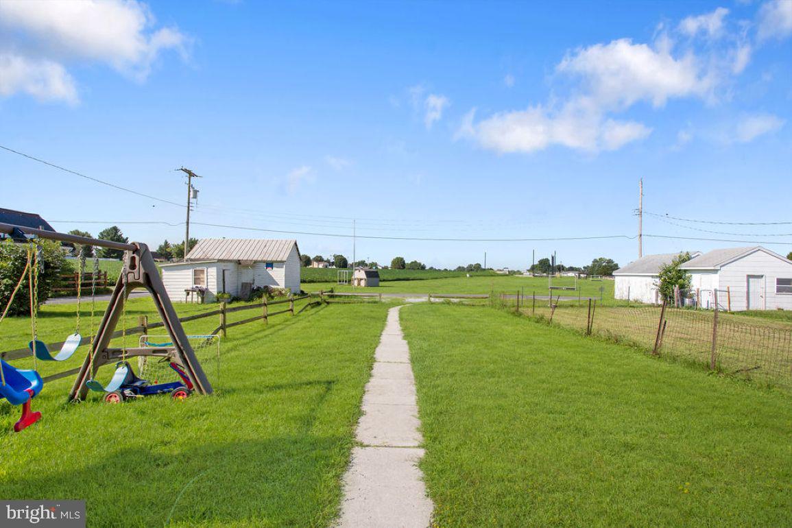 636 3rd Property Photo 4