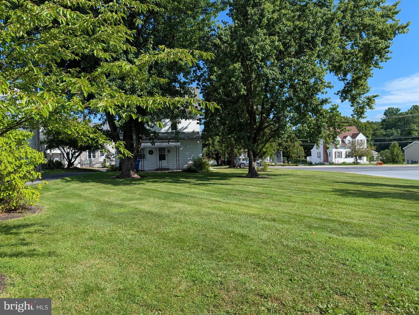 201 Main St Property Photo 14
