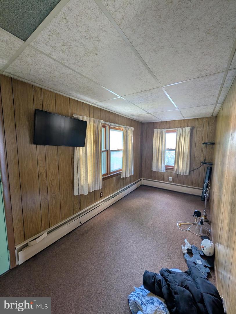 201 Main St Property Photo 29