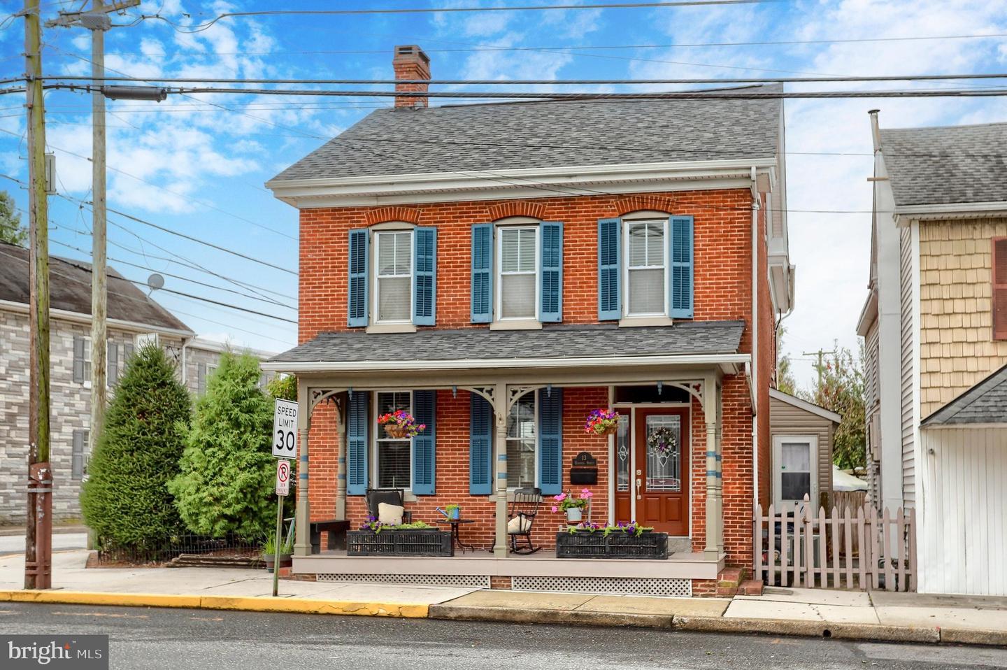 13 Hanover Street Property Photo 3