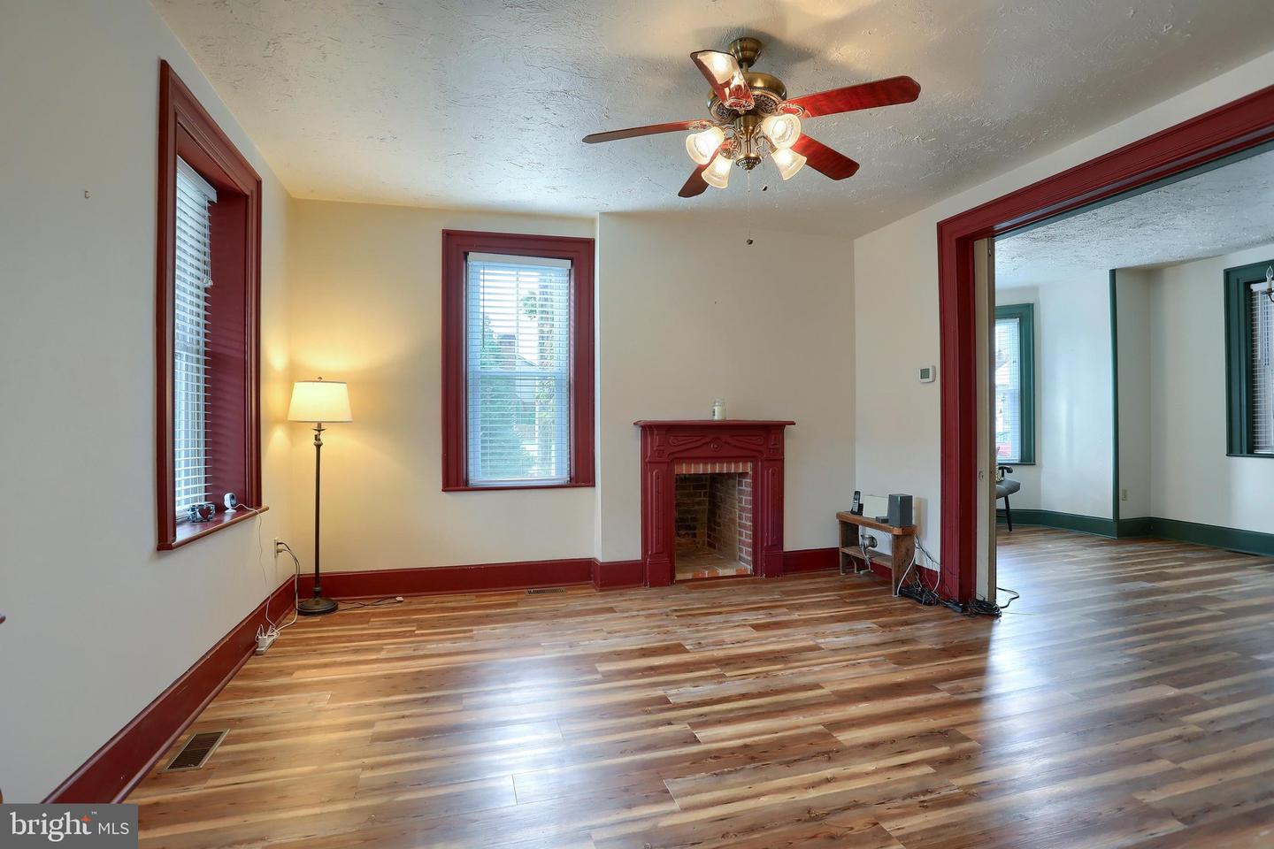 13 Hanover Street Property Photo 9