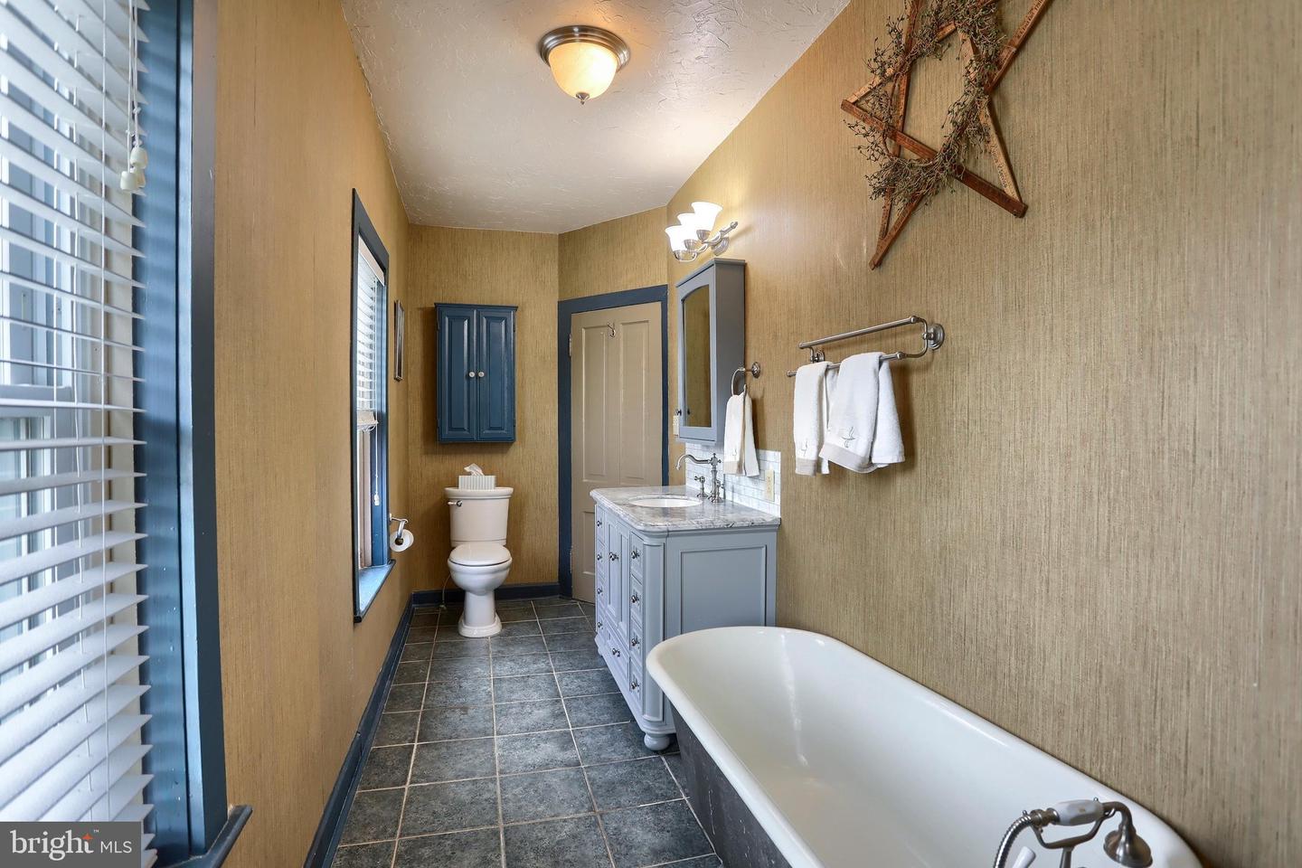 13 Hanover Street Property Photo 22