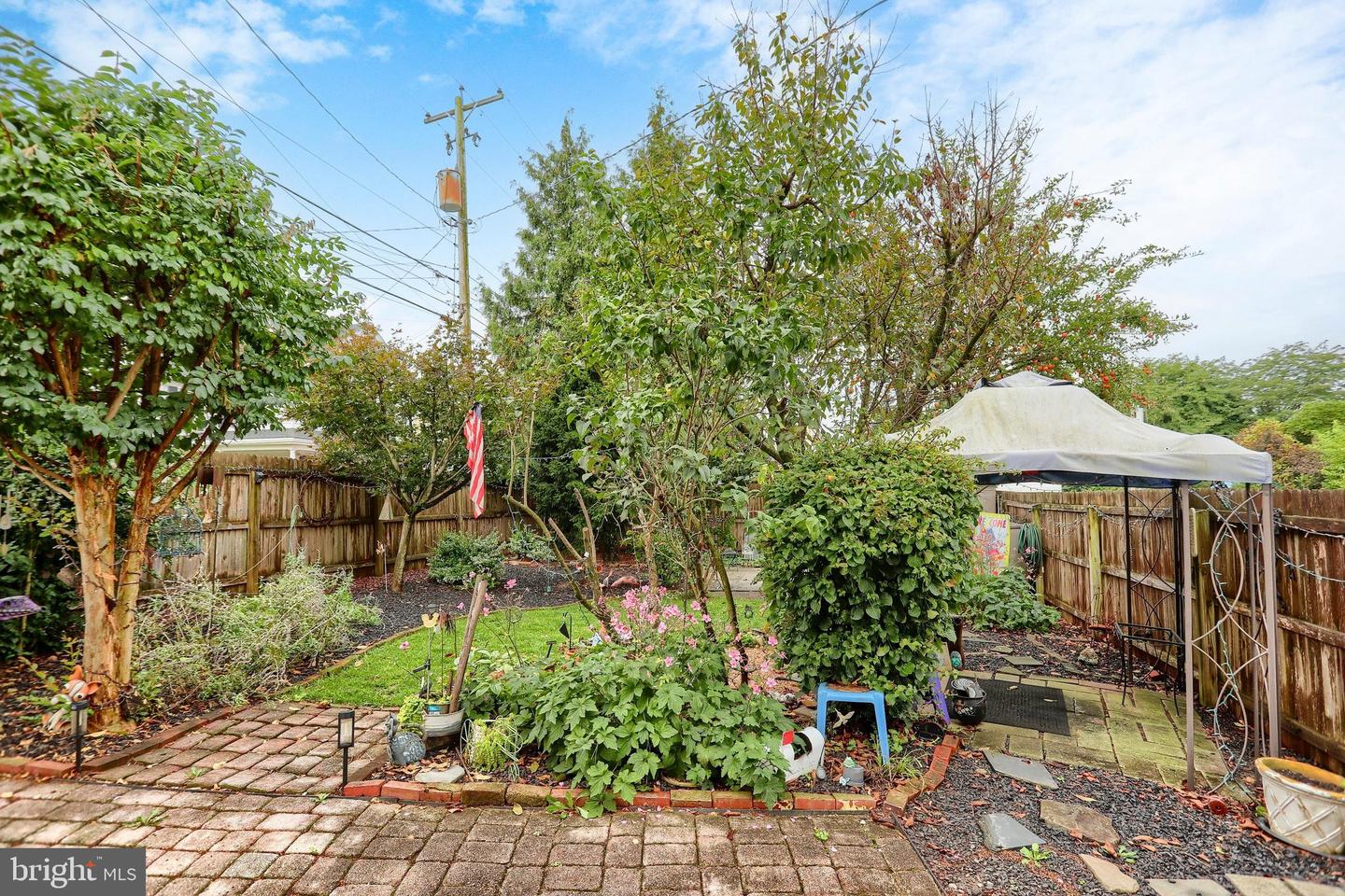 13 Hanover Street Property Photo 34