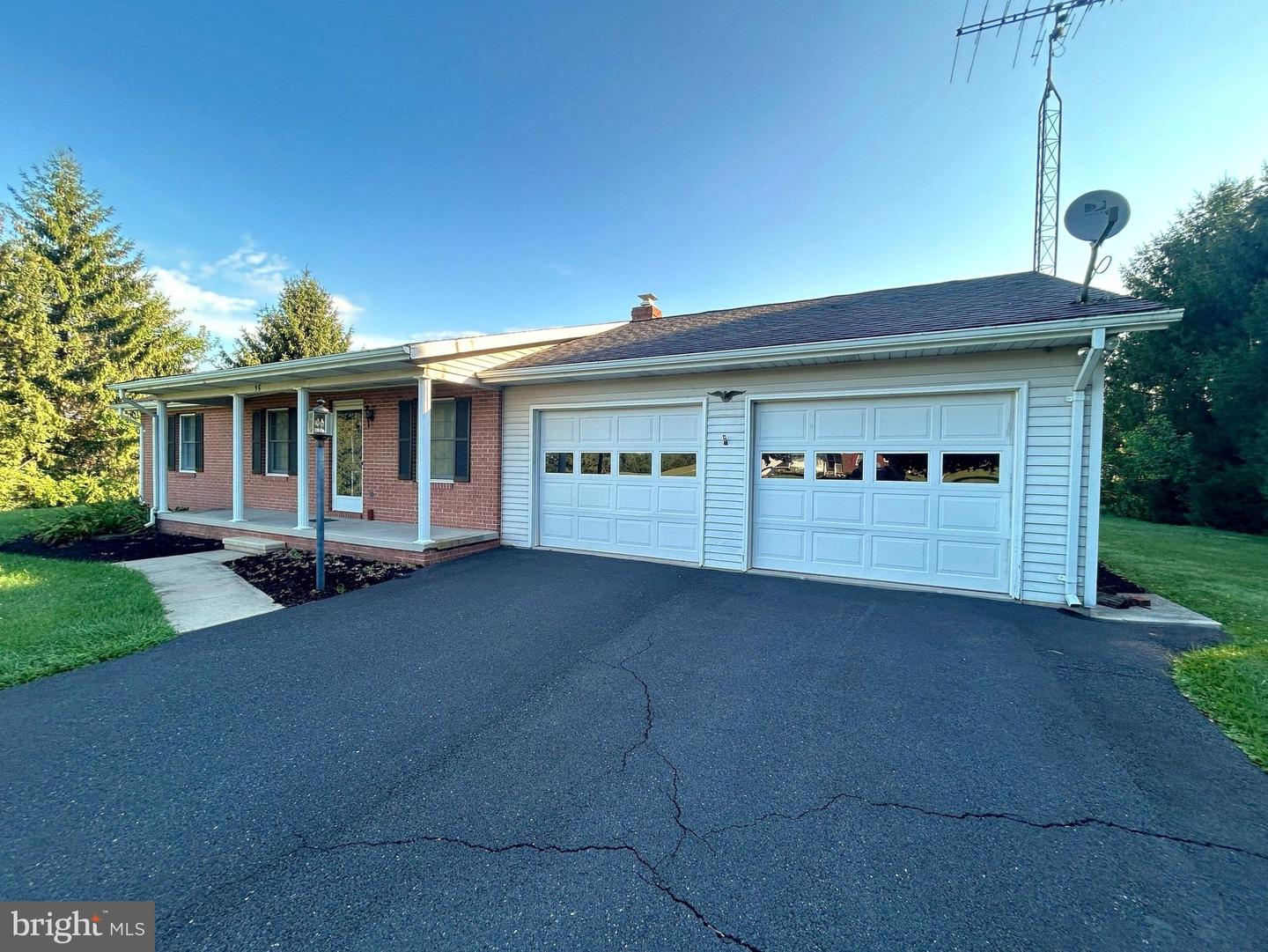 35 Westerly Dr Property Photo 2