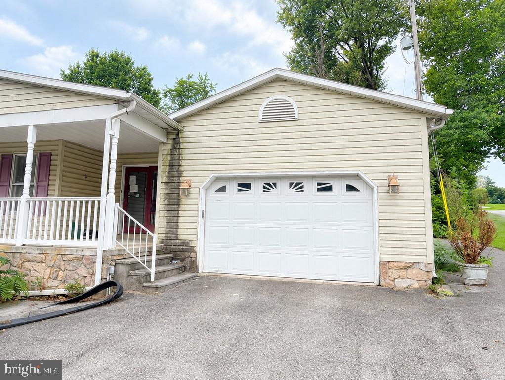 5071 Baltimore Property Photo 2