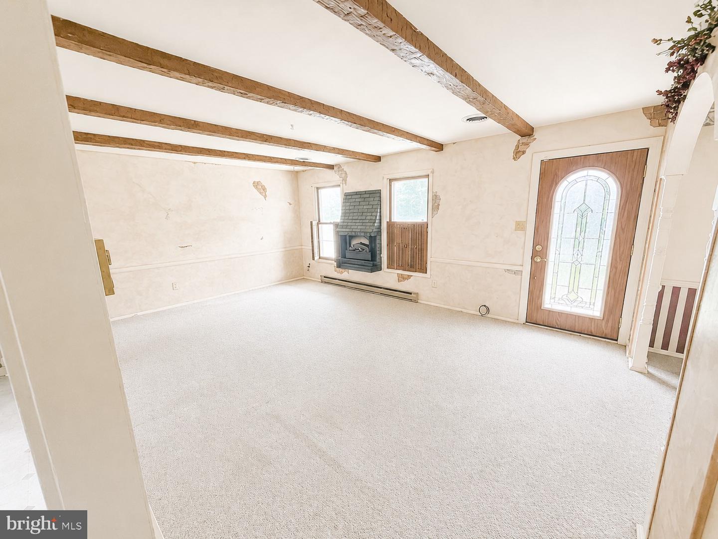 5071 Baltimore Property Photo 4