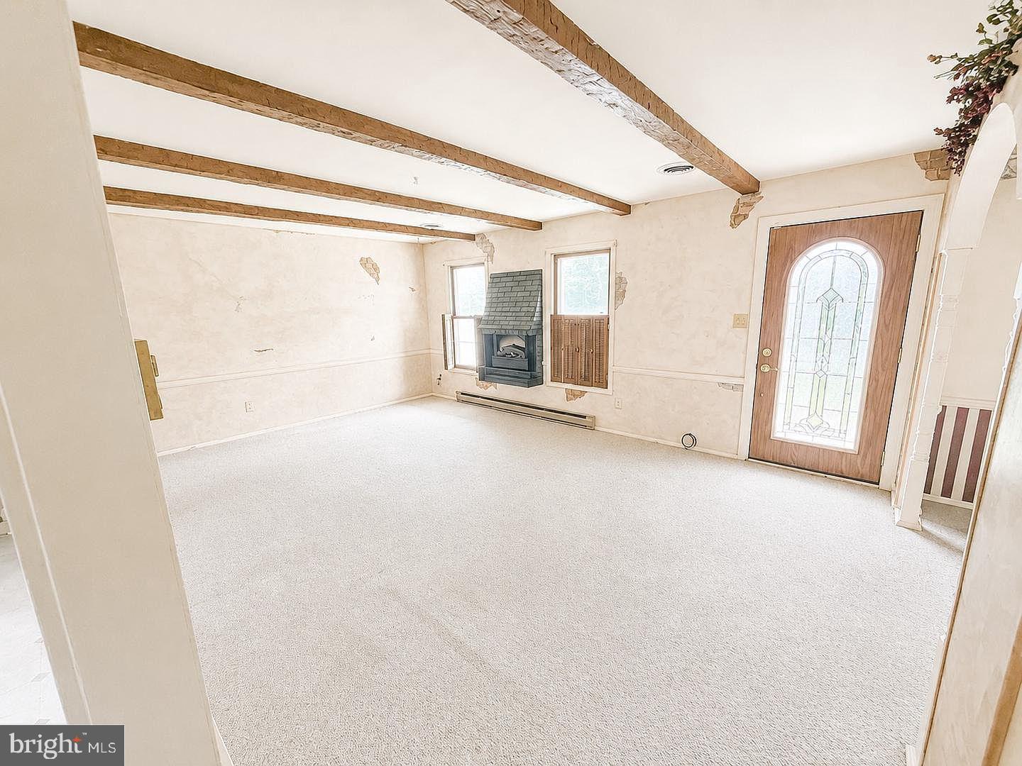 5071 Baltimore Property Photo 5