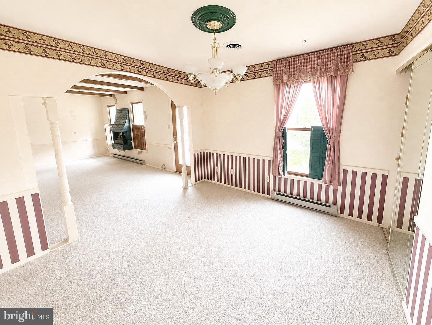 5071 Baltimore Property Photo 8