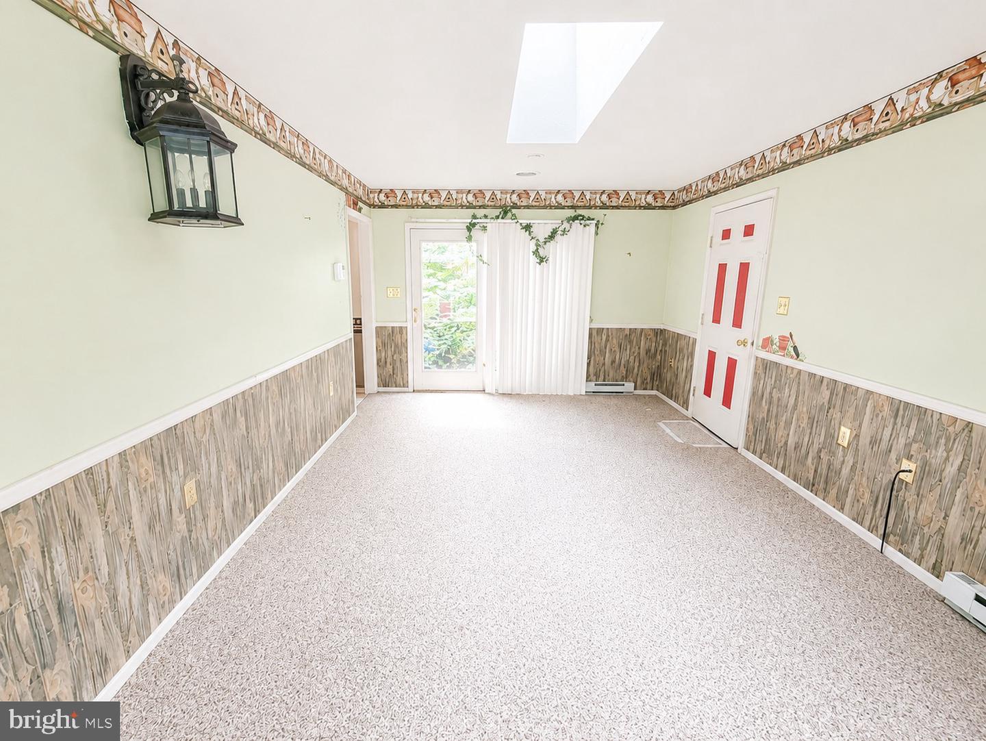 5071 Baltimore Property Photo 9