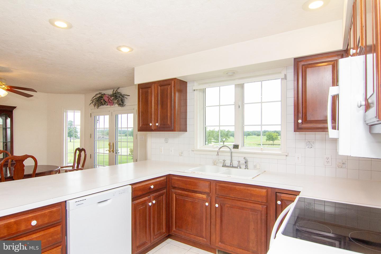 960 Teeter Rd Property Photo 13