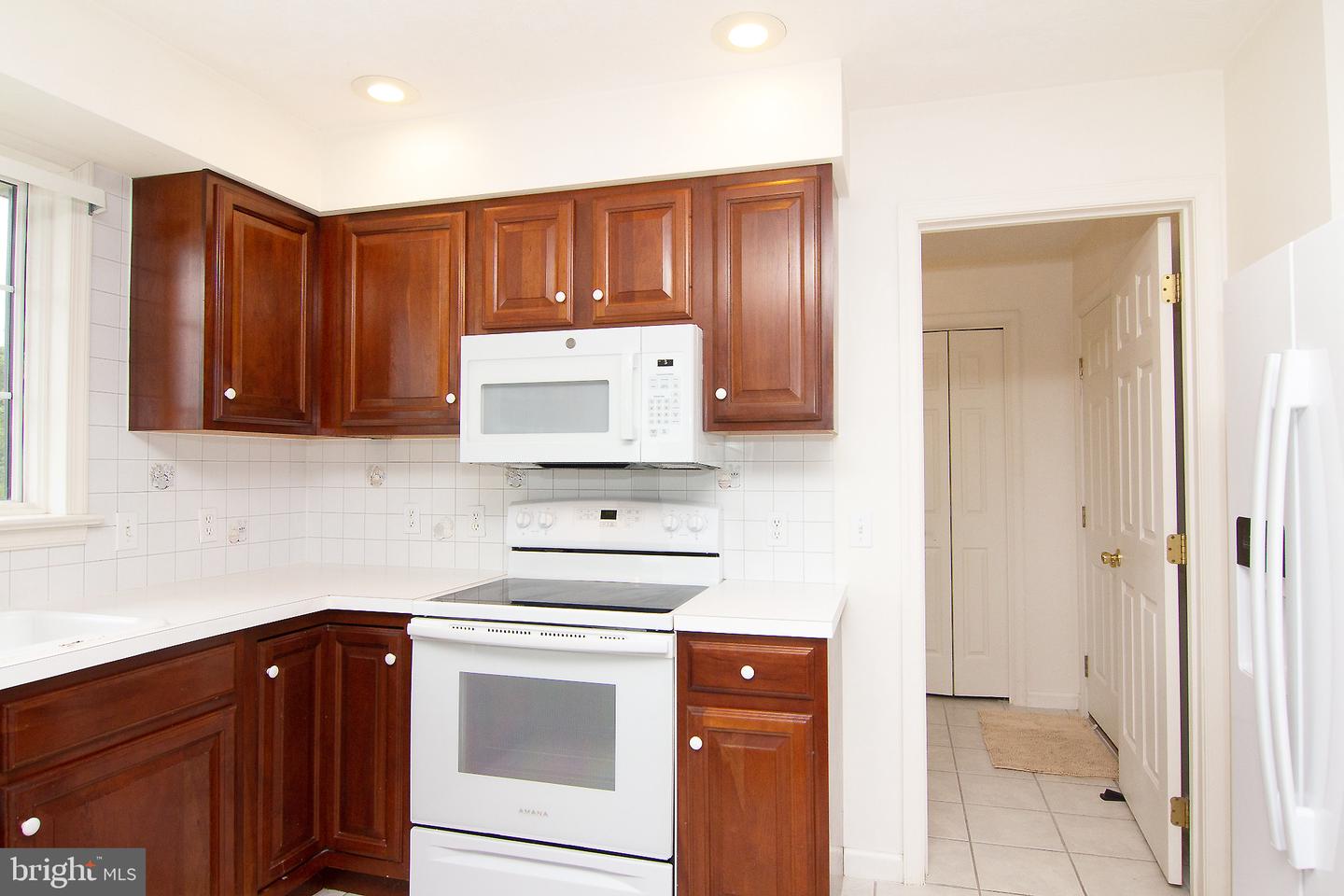 960 Teeter Rd Property Photo 14