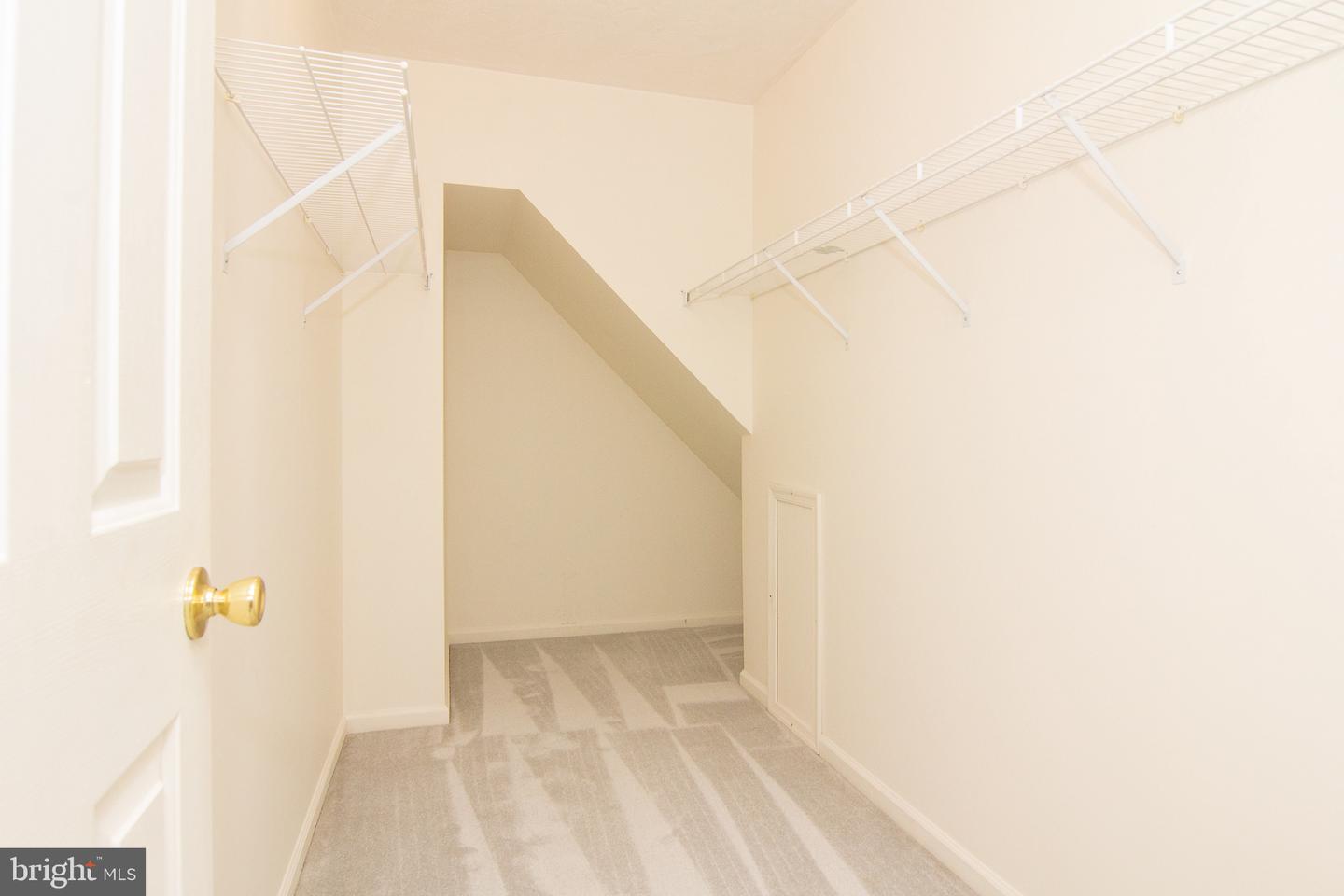 960 Teeter Rd Property Photo 20