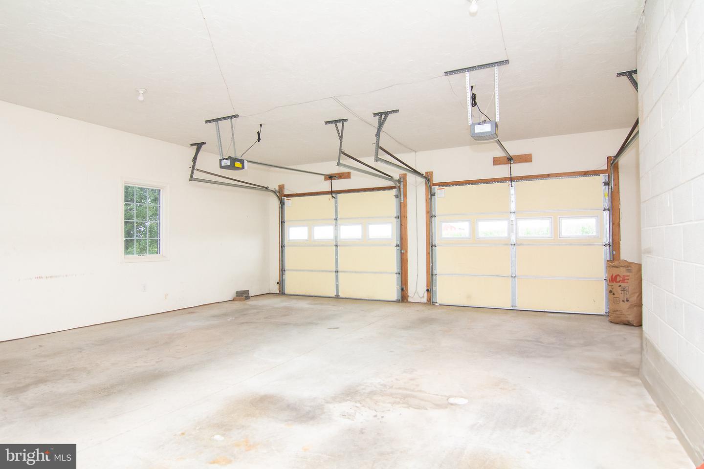 960 Teeter Rd Property Photo 26