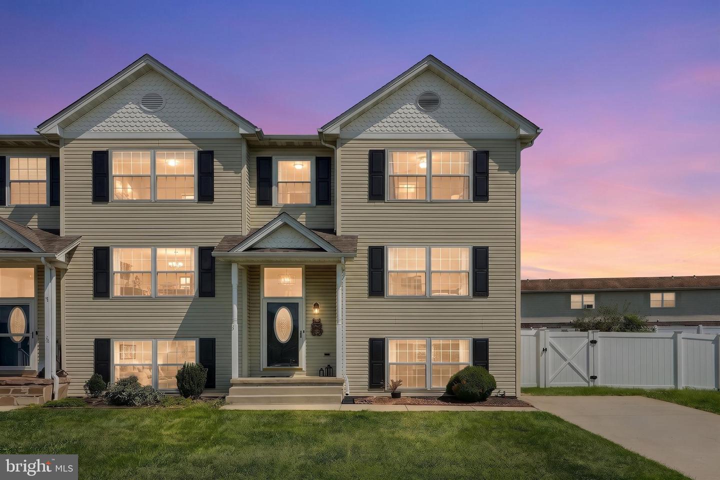 24 SQUIRE CIR