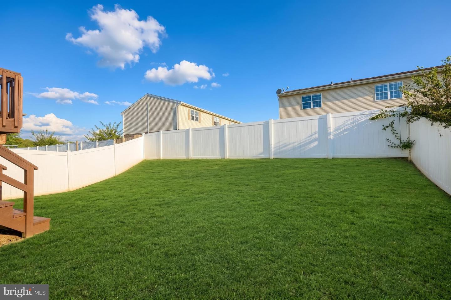 24 Squire Cir Property Photo 6