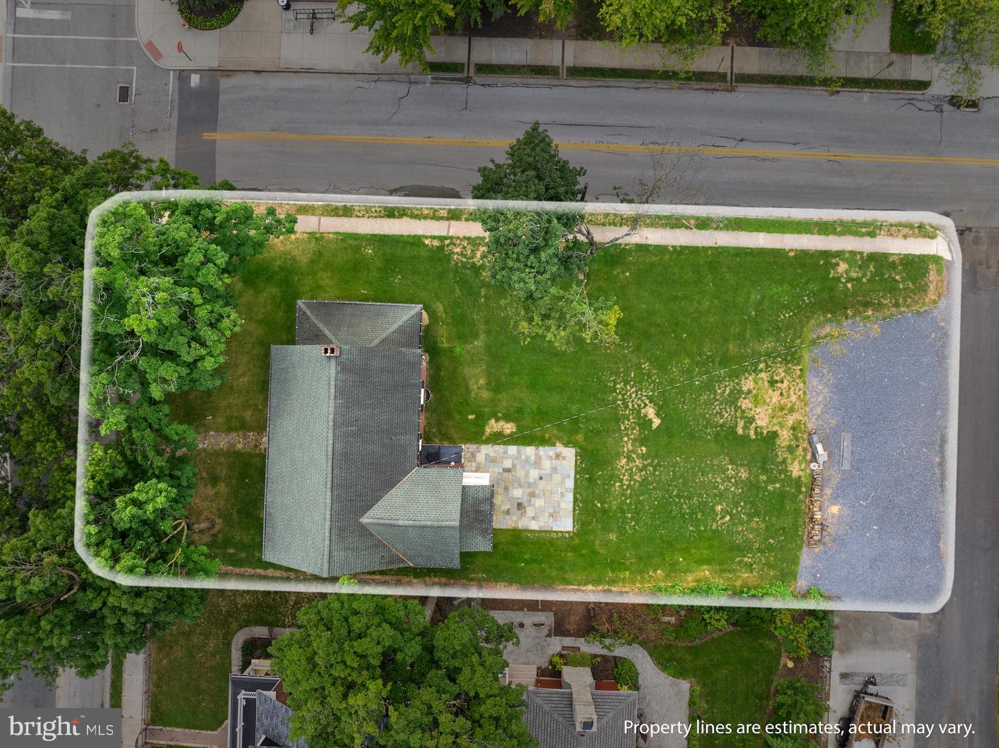 155 W Lincoln Ave Property Photo 52