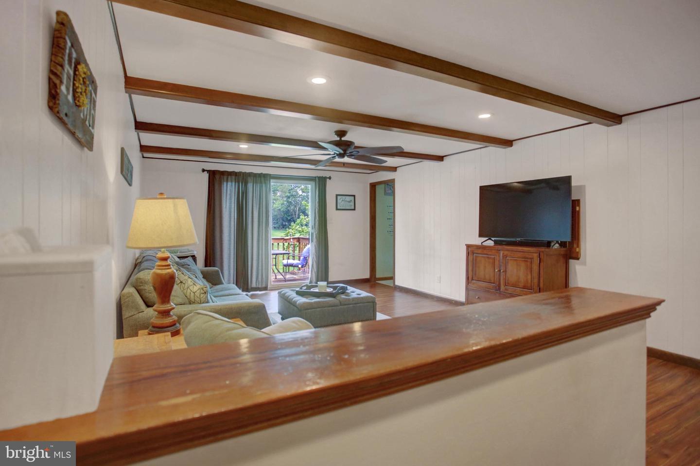 16 Easy St Property Photo 14