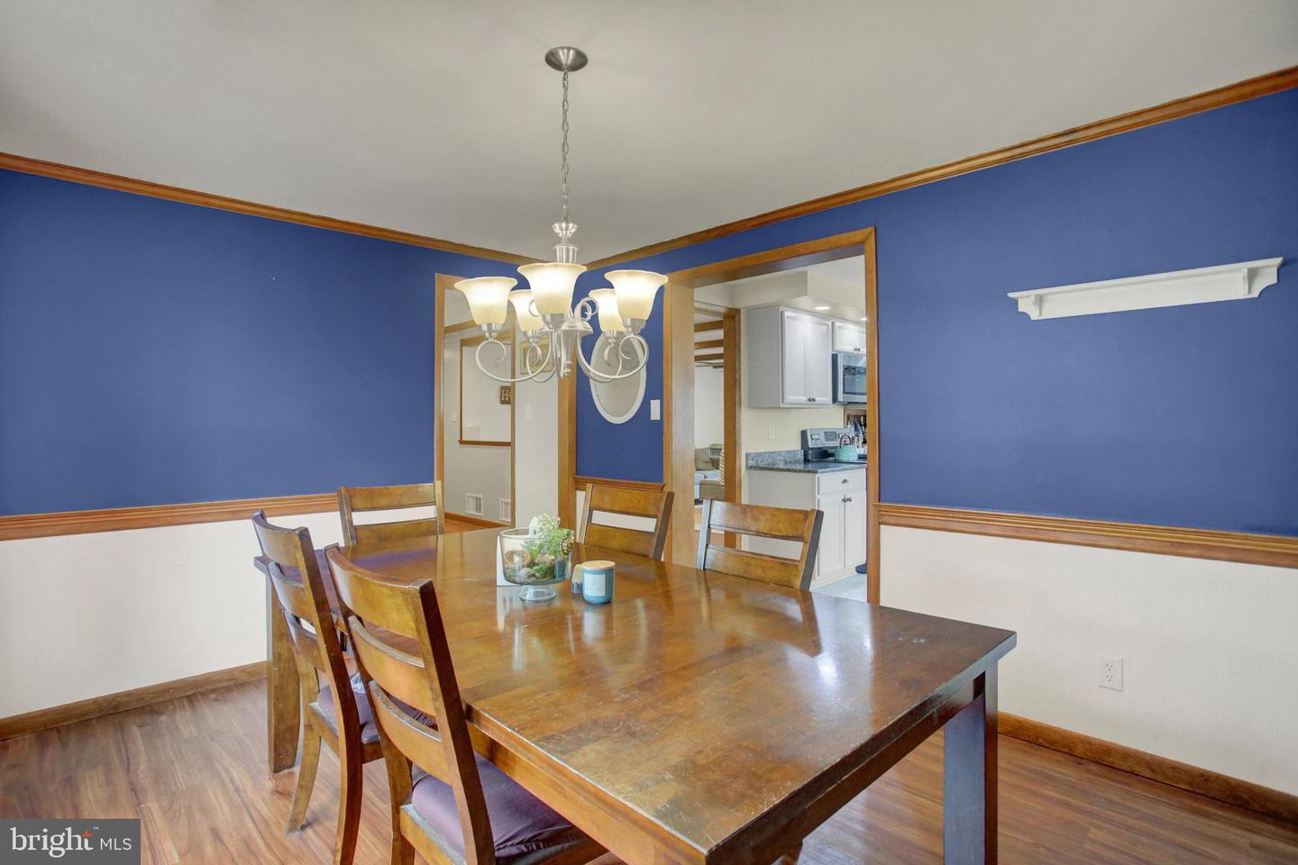 16 Easy St Property Photo 18