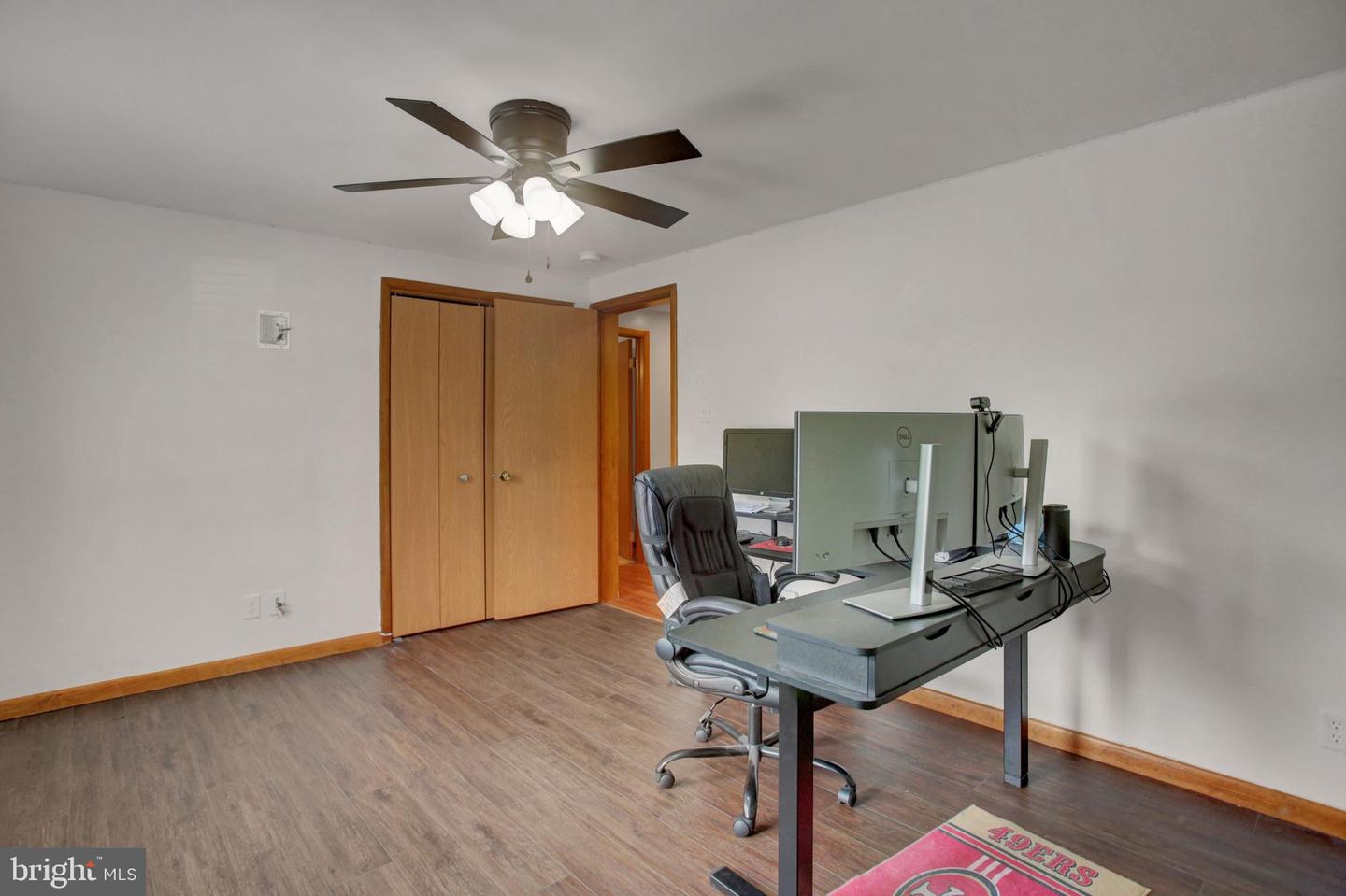 16 Easy St Property Photo 28