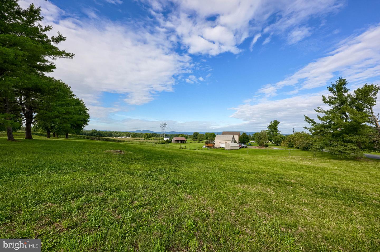 550 Hilltown Rd Property Photo 31