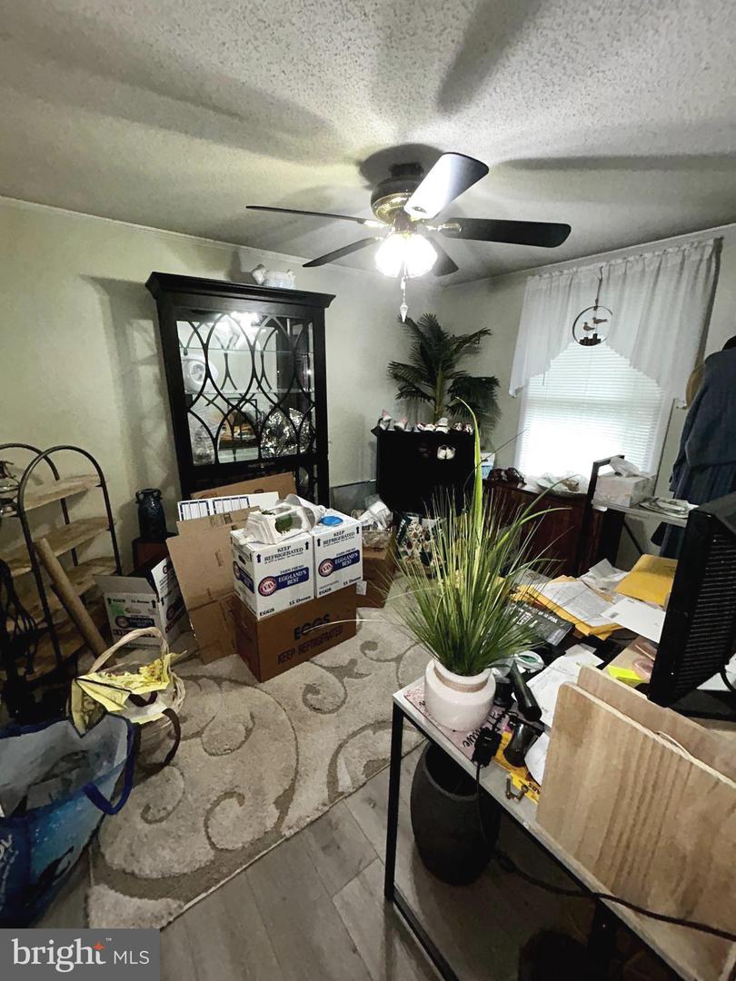 4 Corey Ln Property Photo 13