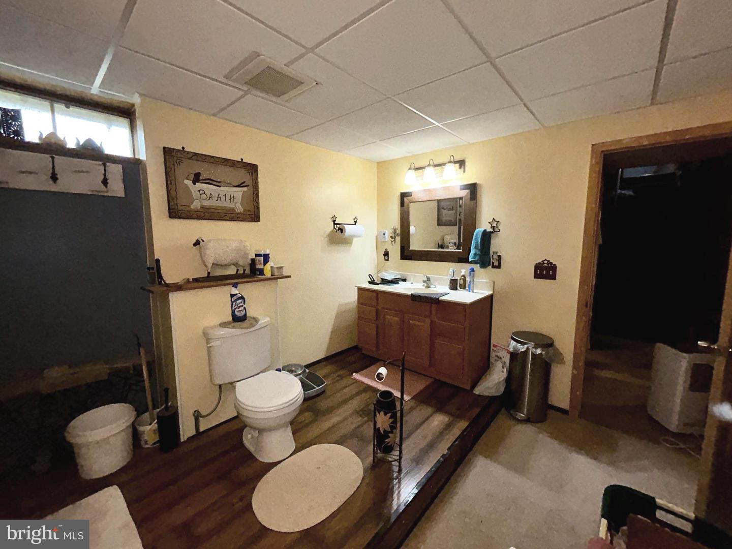 4 Corey Ln Property Photo 14