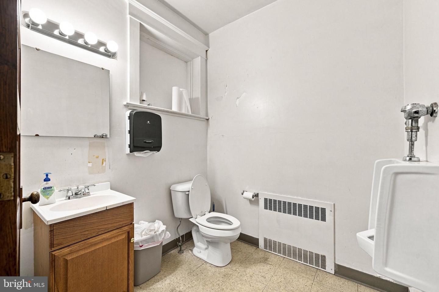 49 York St Property Photo 36