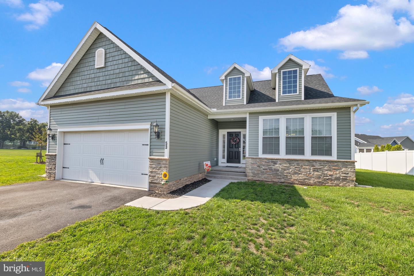 53 NUTHATCH DR