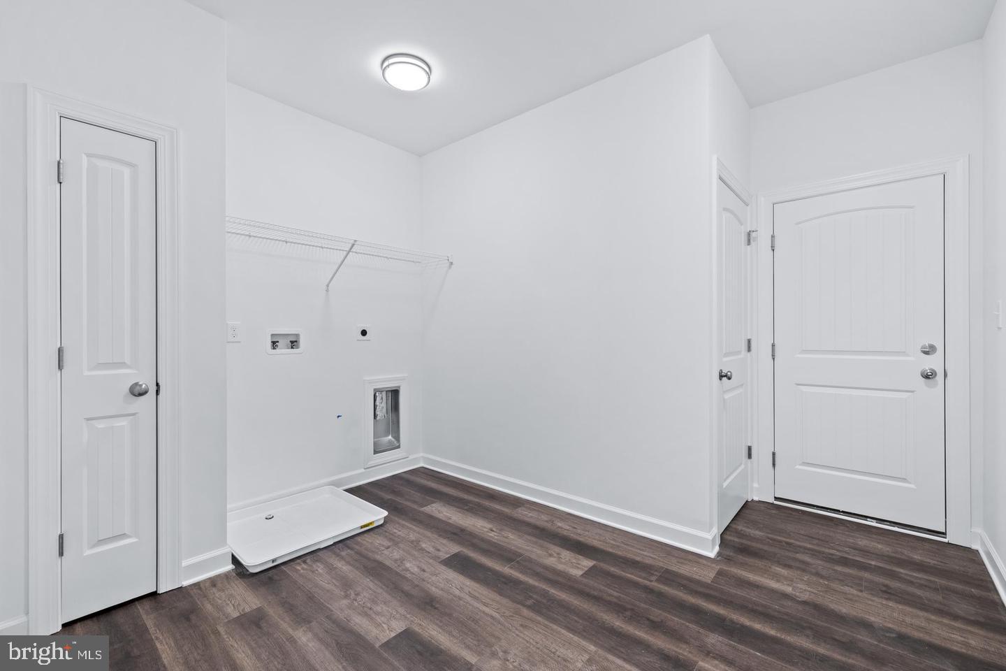 42 Lobell Rd Property Photo 15