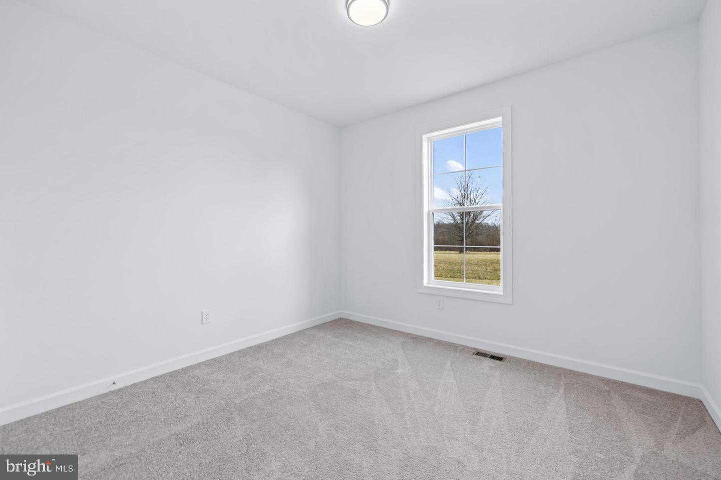42 Lobell Rd Property Photo 18