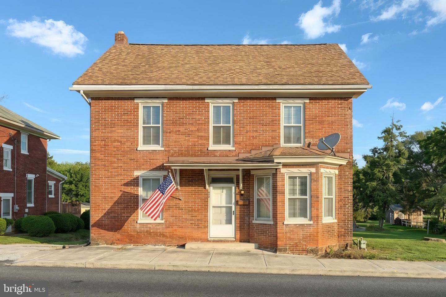 168 N Main St Property Photo 1