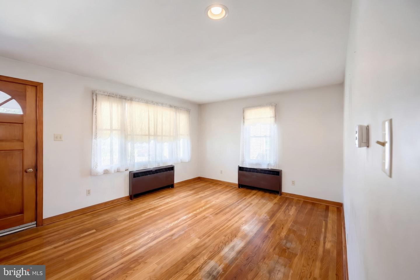 404 South St Property Photo 15