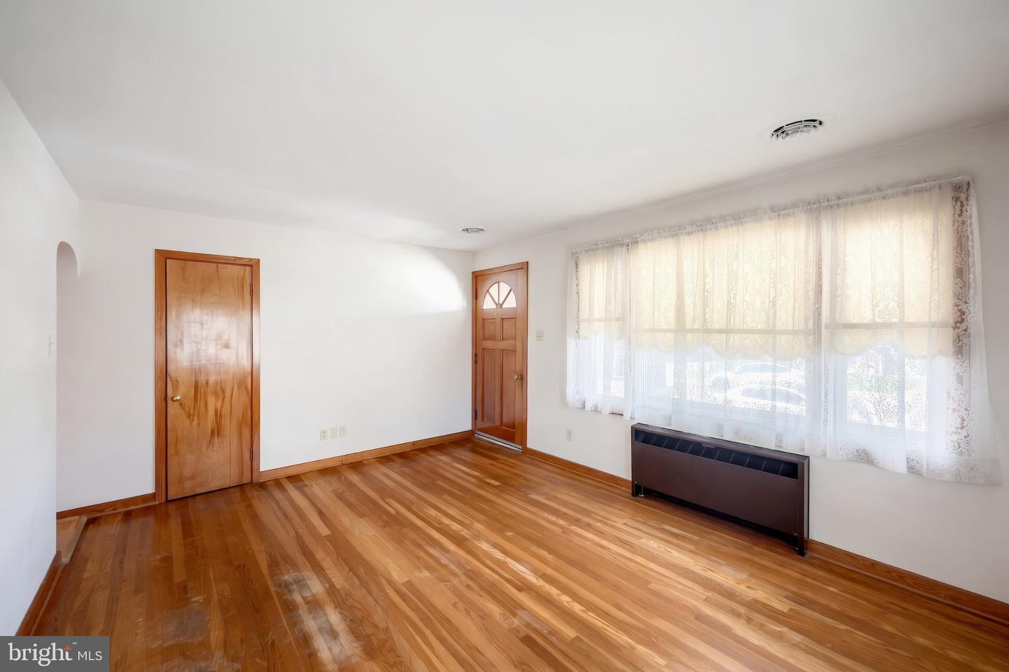 404 South St Property Photo 16
