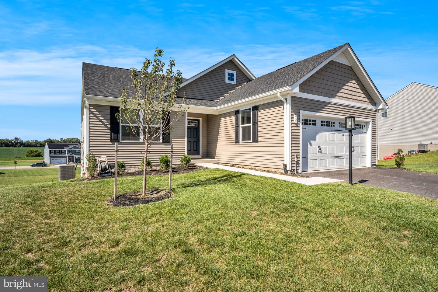 34 Summerfield Dr Property Photo 1