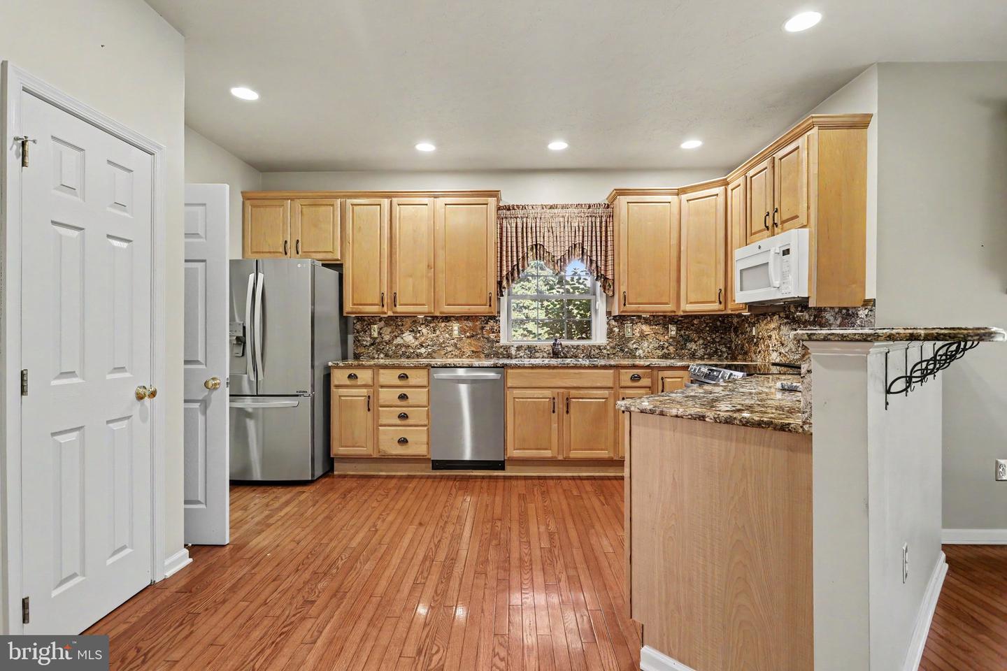 12 E Summit Dr Property Photo 13
