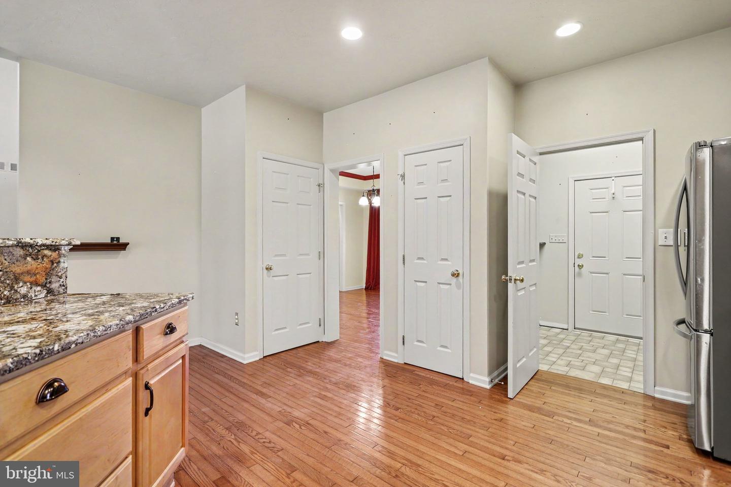 12 E Summit Dr Property Photo 21