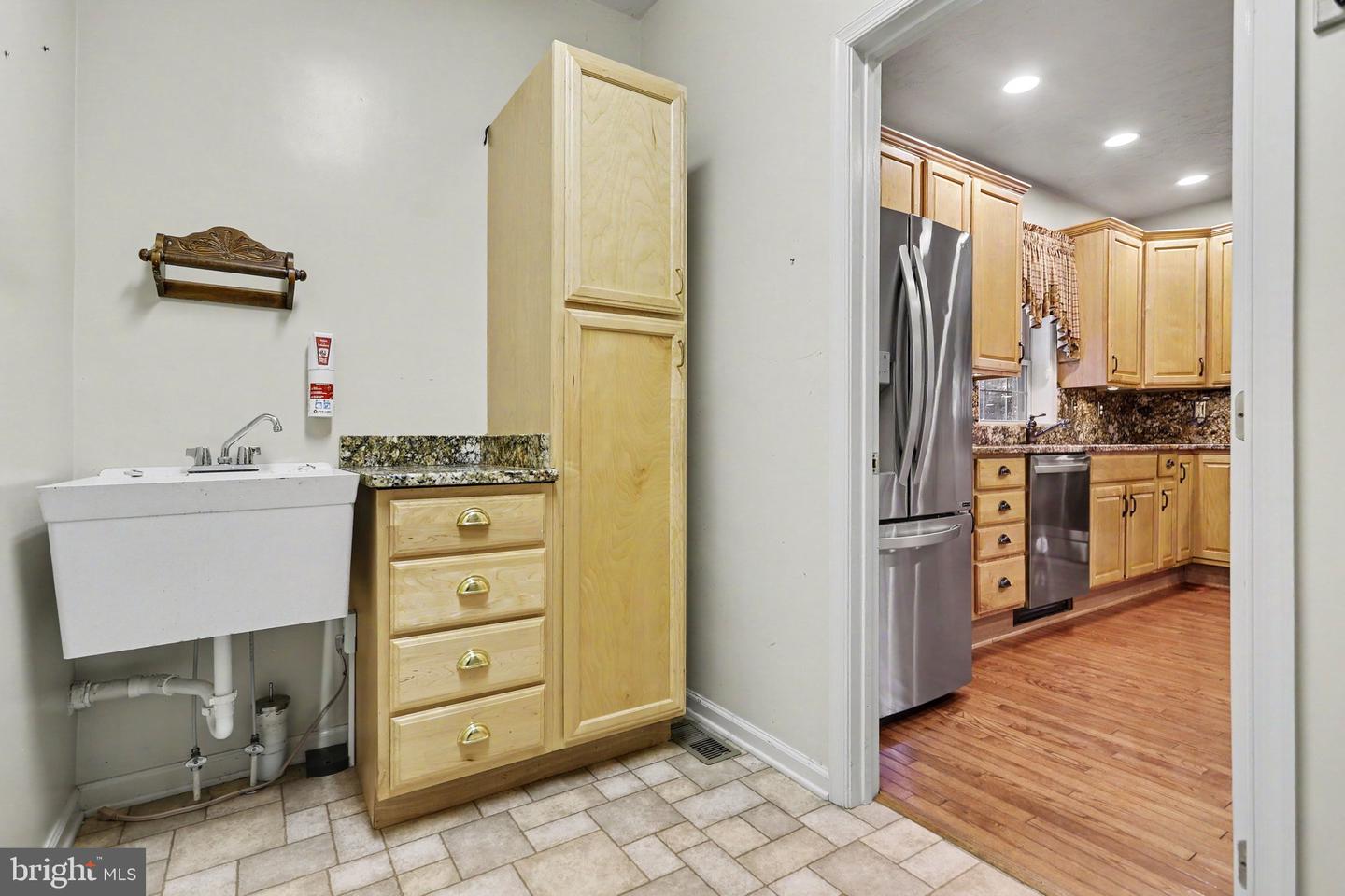 12 E Summit Dr Property Photo 38
