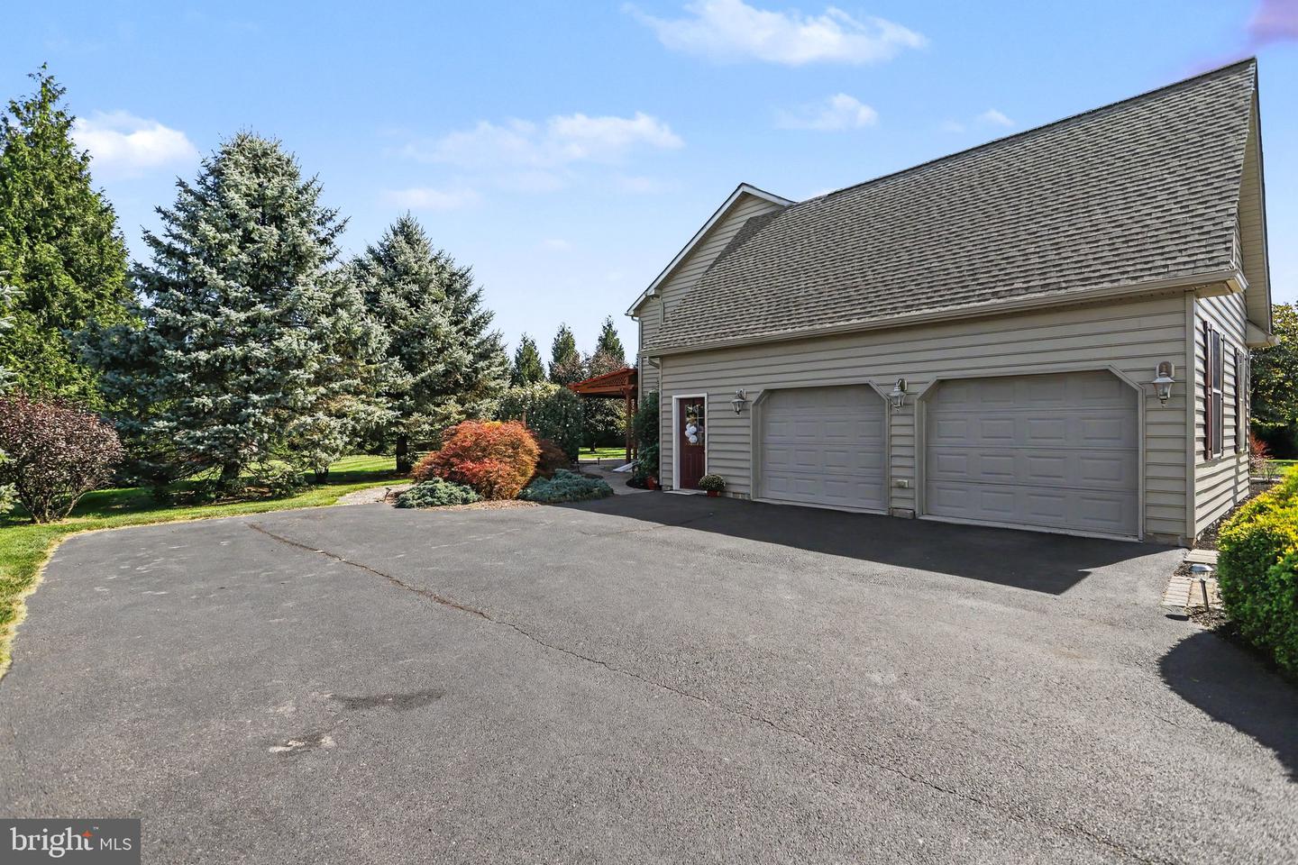 12 E Summit Dr Property Photo 42