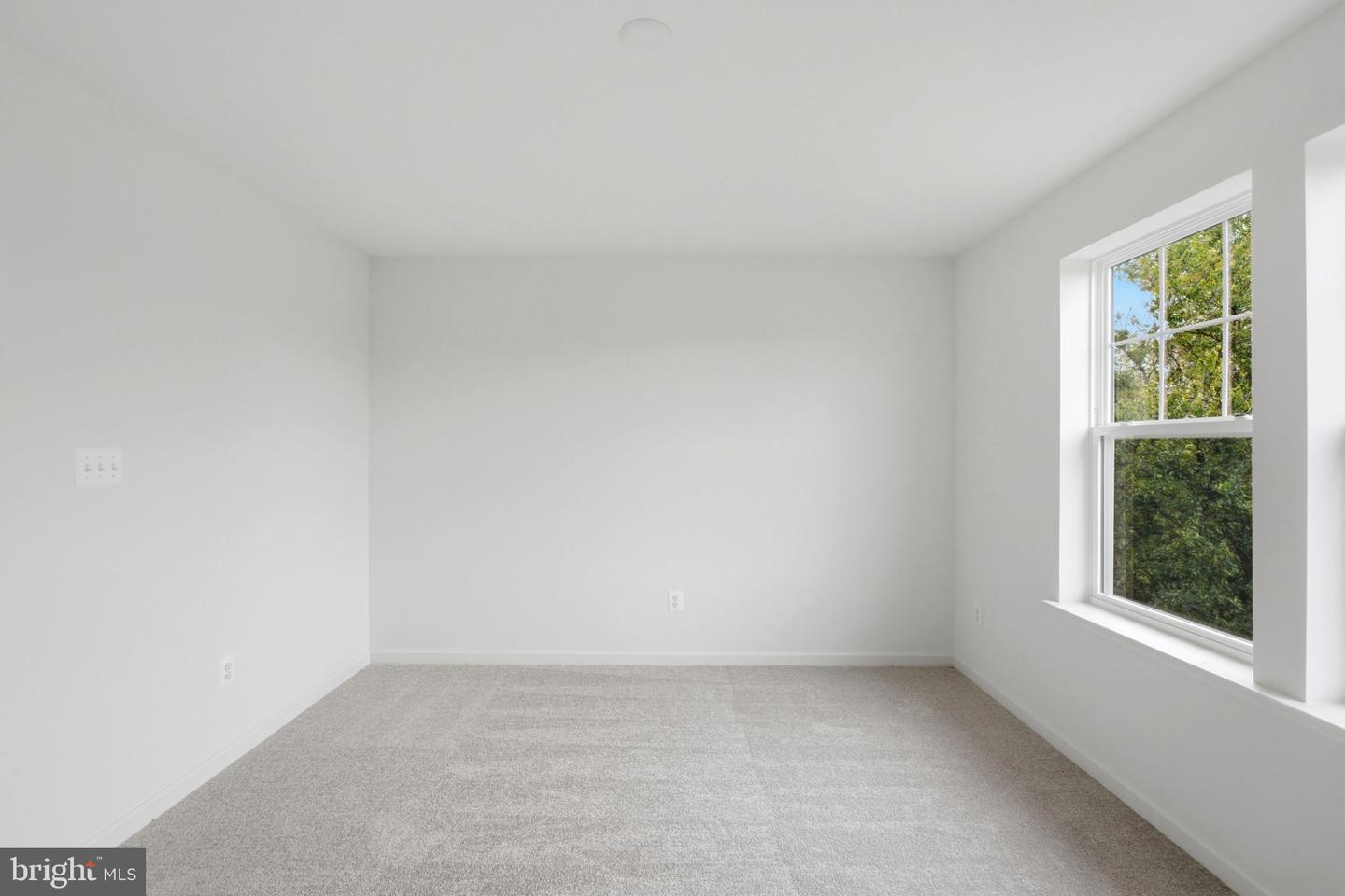 8 Juniper Ct Property Photo 4