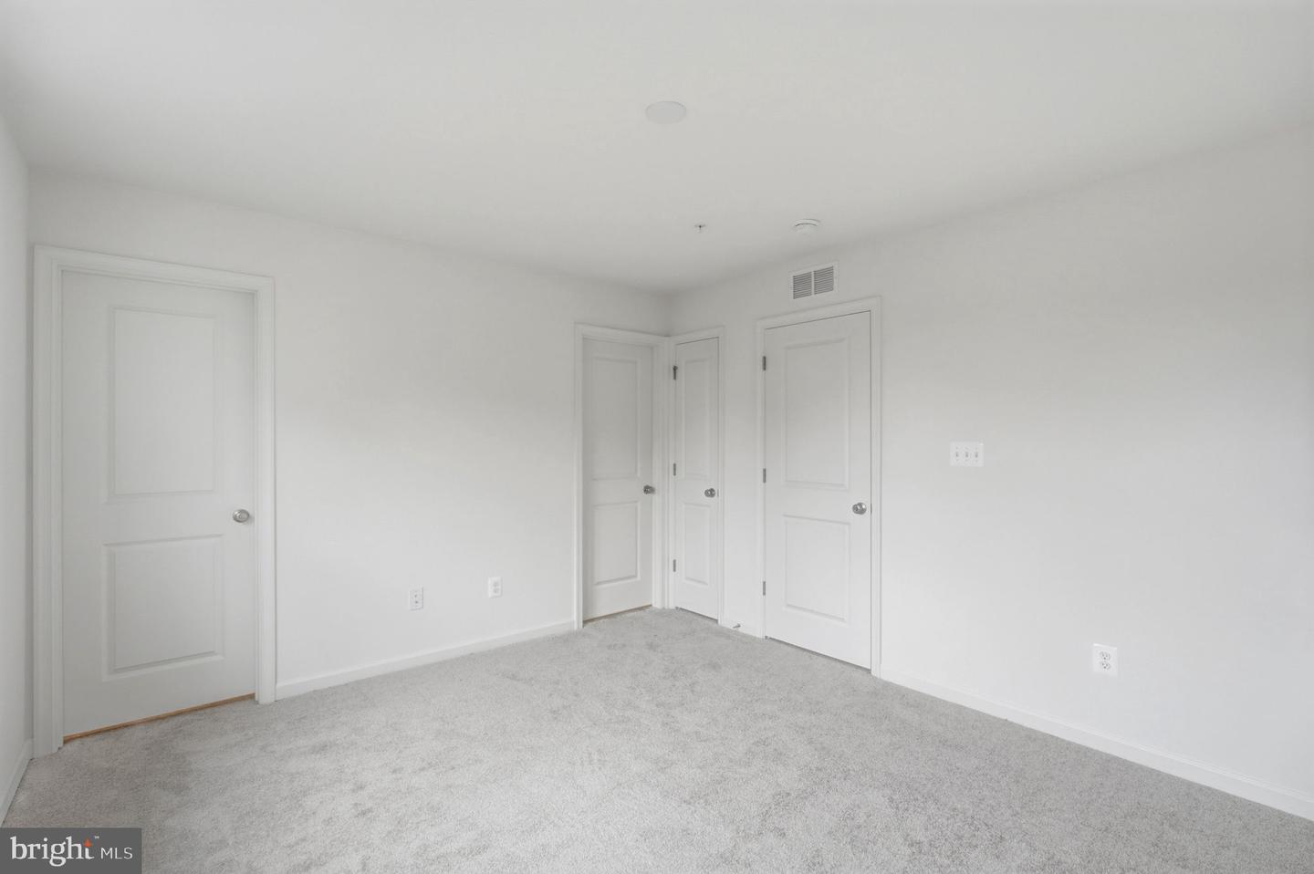 8 Juniper Ct Property Photo 16